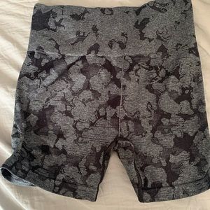 Gymshark adapt camo seamless shorts. Small.